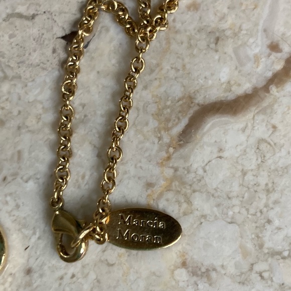 Marcia Moran Faceted MOP Style Pendant Necklace - Picture 5 of 10